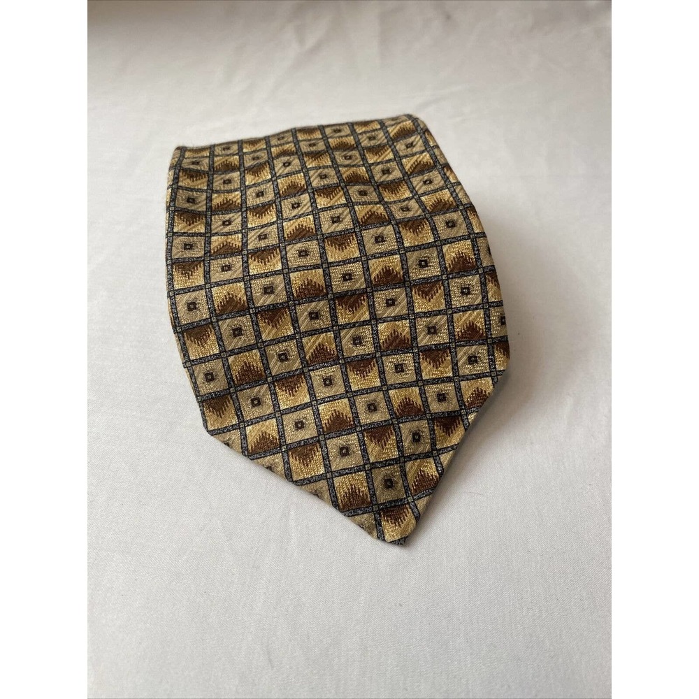 VTG. Clairborne classic important Silk Cream/Brown&Gray Geometric pattern 60” L